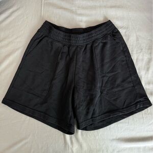 Divided sweat pant shorts